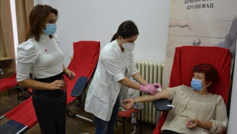 ДОБРОВОЉНО ДАВАЊЕ КРВИ: Црвени крст Крушевац наставља акције ДОБРОВОЉНО ДАВАЊЕ КРВИ: Црвени крст Крушевац наставља акције