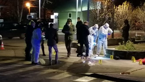 PRVI SNIMCI SA MESTA ZLOČINA U ALEKSINCU: Saša ubio Milenu sa četiri hica, pa presudio sebi (FOTO/VIDEO) PRVI SNIMCI SA MESTA ZLOČINA U ALEKSINCU: Saša ubio Milenu sa četiri hica, pa presudio sebi (FOTO/VIDEO)