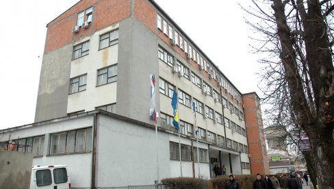 DEČAK (10) PREMINUO U BOLNICI: Tužilaštvo formiralo predmet zbog tragedije u Bijeljini, zabranjen rad dvoje lekara DEČAK (10) PREMINUO U BOLNICI: Tužilaštvo formiralo predmet zbog tragedije u Bijeljini, zabranjen rad dvoje lekara