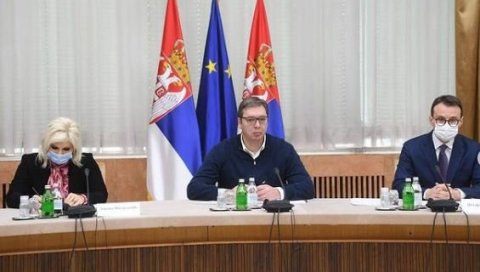 ЗАВРШЕН САСТАНАК: Ево шта је одлучено након разговора председника Вучића са представницима српског народа на КиМ ЗАВРШЕН САСТАНАК: Ево шта је одлучено након разговора председника Вучића са представницима српског народа на КиМ