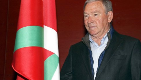 BIVŠI SELEKTOR SRBIJE IMA PREDLOG: I svi smatraju da je prilično glup BIVŠI SELEKTOR SRBIJE IMA PREDLOG: I svi smatraju da je prilično glup