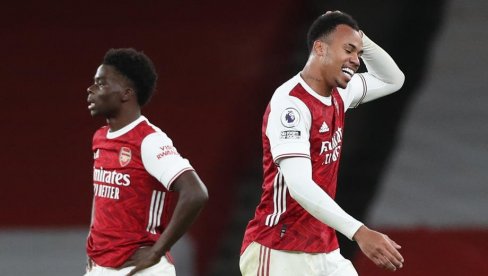 IZNENAĐENJE U LONDONU: Arsenal uzeo bod Sautemptonu IZNENAĐENJE U LONDONU: Arsenal uzeo bod Sautemptonu