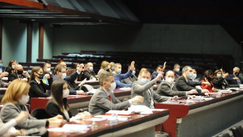 НАЈВИШЕ НОВЦА ИДЕ ОБРЕНОВЦУ: На сутрашњој седници престоничке скупштине требало би да буде усвојена одлука о буџету за 2021. НАЈВИШЕ НОВЦА ИДЕ ОБРЕНОВЦУ: На сутрашњој седници престоничке скупштине требало би да буде усвојена одлука о буџету за 2021.