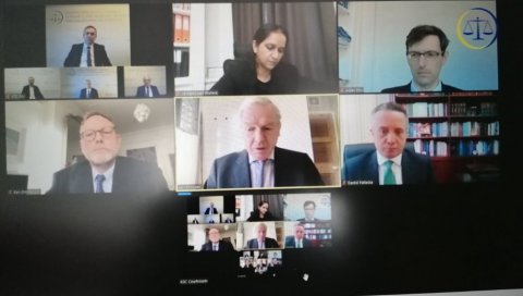 СТАТУСНА КОНФЕРЕНЦИЈА ТАЧИЈУ И БИВШИМ ПРИПАДНИЦИМА ОВК - Тужиоци: Јављају се нови сведоци, истрага мора да траје СТАТУСНА КОНФЕРЕНЦИЈА ТАЧИЈУ И БИВШИМ ПРИПАДНИЦИМА ОВК - Тужиоци: Јављају се нови сведоци, истрага мора да траје