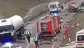 TEŠKA SAOBRAĆAJKA NA IZLAZU IZ ZAJEČARA: U sudaru kamiona i automobila poginule dve osobe! (FOTO) TEŠKA SAOBRAĆAJKA NA IZLAZU IZ ZAJEČARA: U sudaru kamiona i automobila poginule dve osobe! (FOTO)