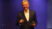 КОЛИКО ЈЕ ПАРА ДОВОЉНО ЗА ЖИВОТ: Мирослав Илић својом изјавом разбеснео многе у Србији КОЛИКО ЈЕ ПАРА ДОВОЉНО ЗА ЖИВОТ: Мирослав Илић својом изјавом разбеснео многе у Србији