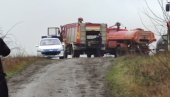 ПРВИ СНИМЦИ СА ЛИЦА МЕСТА: Пошто се запалио, Душана затрпале бале сена - у току извлачење тела (ФОТО/ВИДЕО)