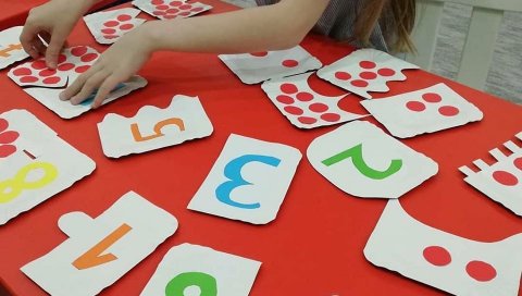 ВИРТУЕЛНЕ ПОСЕТЕ МУЗЕЈУ: Новосадске дечје зимзарије у новом формату ВИРТУЕЛНЕ ПОСЕТЕ МУЗЕЈУ: Новосадске дечје зимзарије у новом формату