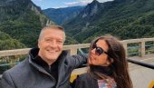 ОВО ЈЕ НОВА ДЕВОЈКА МАШАНА ЛЕКИЋА: Водитељ чека друго дете и папире за развод (ФОТО) ОВО ЈЕ НОВА ДЕВОЈКА МАШАНА ЛЕКИЋА: Водитељ чека друго дете и папире за развод (ФОТО)