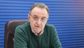 ЈОШ ЈЕДАН ЛЕКАР ЗАРАЖЕН КОРОНА ВИРУСОМ: Др Михаило Луковић позитиван на Ковид ЈОШ ЈЕДАН ЛЕКАР ЗАРАЖЕН КОРОНА ВИРУСОМ: Др Михаило Луковић позитиван на Ковид