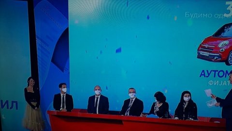 ПОБЕГАО МУ АУТО ЗБОГ СИТНИЦЕ: Ево ко су добитници аутомобила у вечерашњем извлачењу Узми рачун и победи ПОБЕГАО МУ АУТО ЗБОГ СИТНИЦЕ: Ево ко су добитници аутомобила у вечерашњем извлачењу Узми рачун и победи