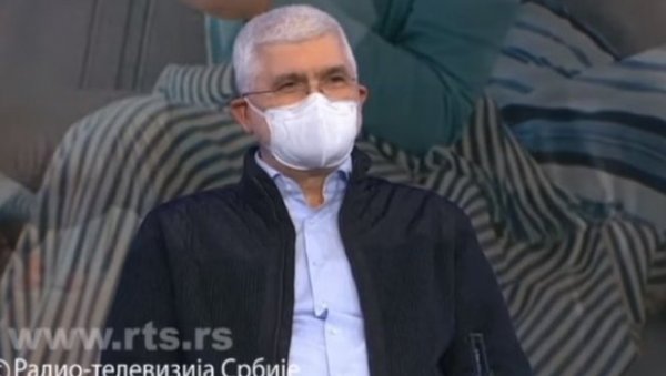 ОВА 2 ВИТАМИНА НИКАКО НЕ СМЕТЕ УЗИМАТИ УЈУТРУ: Доктор из црвене зоне Драгише Мишовића поручује - Ево које суплементе треба да пијемо ОВА 2 ВИТАМИНА НИКАКО НЕ СМЕТЕ УЗИМАТИ УЈУТРУ: Доктор из црвене зоне Драгише Мишовића поручује - Ево које суплементе треба да пијемо