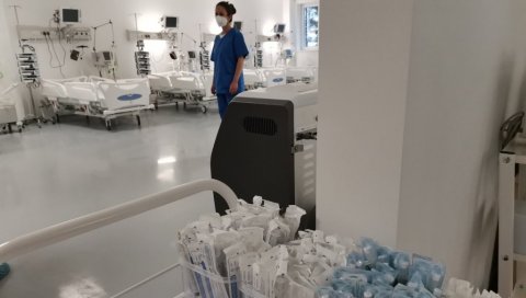 БОРБА ПРОТИВ КОРОНА ВИРУСА У КРУШЕВЦУ: Почела вакцинација медицинског особља БОРБА ПРОТИВ КОРОНА ВИРУСА У КРУШЕВЦУ: Почела вакцинација медицинског особља