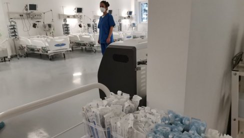 БОРБА ПРОТИВ КОРОНА ВИРУСА У КРУШЕВЦУ: Почела вакцинација медицинског особља БОРБА ПРОТИВ КОРОНА ВИРУСА У КРУШЕВЦУ: Почела вакцинација медицинског особља