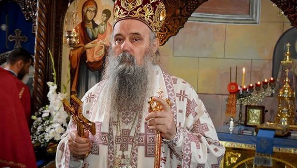 ВЛАДИКА РЕАГОВАО НА ДРУЖЕЊЕ ЂОКОВИЋА СА ГУРУОМ: Не слушајте, браћо и сестре, учења разних гуруа источњачке религије ВЛАДИКА РЕАГОВАО НА ДРУЖЕЊЕ ЂОКОВИЋА СА ГУРУОМ: Не слушајте, браћо и сестре, учења разних гуруа источњачке религије