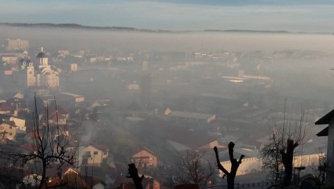 РИЗИК ЗА СВЕ СТАНОВНИКЕ ВАЉЕВА: Највеће загађење ваздха забележено прошлог четвртка РИЗИК ЗА СВЕ СТАНОВНИКЕ ВАЉЕВА: Највеће загађење ваздха забележено прошлог четвртка
