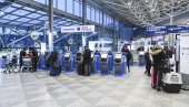 РАДИ СЕ НА ПАСОШУ ВАКЦИНАЦИЈЕ: Данцима ће путовање бити олакшано у време пандемије РАДИ СЕ НА ПАСОШУ ВАКЦИНАЦИЈЕ: Данцима ће путовање бити олакшано у време пандемије