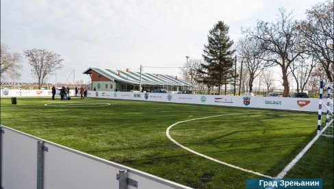 РАДНО У ЗРЕЊАНИНУ: Нови терен за мали фудбал у сарадњи са ТСЦ-ом РАДНО У ЗРЕЊАНИНУ: Нови терен за мали фудбал у сарадњи са ТСЦ-ом