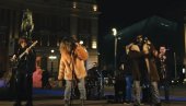 НИЈЕ ЛАЖ: Жељко Митровић и Скај Виклер избацили су још један дует (ВИДЕО) НИЈЕ ЛАЖ: Жељко Митровић и Скај Виклер избацили су још један дует (ВИДЕО)