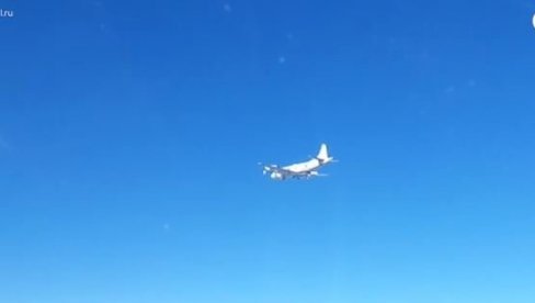 RUSI PRESRELI JAPANSKI AVION: Su-30 ispratio patrolu iznad Pacifika (VIDEO) RUSI PRESRELI JAPANSKI AVION: Su-30 ispratio patrolu iznad Pacifika (VIDEO)
