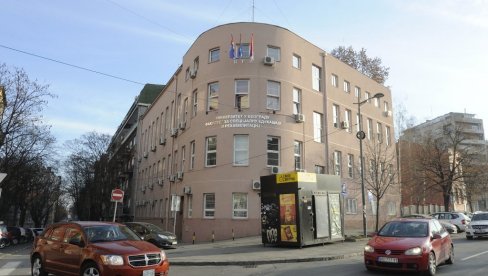 VEĆ ŠEST PUTA BIRALI DEKANA: Problemi na Fakultetu za specijalnu edukaciju i rehabilitaciju u Beogradu VEĆ ŠEST PUTA BIRALI DEKANA: Problemi na Fakultetu za specijalnu edukaciju i rehabilitaciju u Beogradu