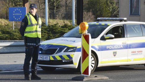 ZBOG IMIGRANATA OSNIVAJU I SEOSKE STRAŽE: Sve je napetije na granici Hrvatske i Slovenije ZBOG IMIGRANATA OSNIVAJU I SEOSKE STRAŽE: Sve je napetije na granici Hrvatske i Slovenije