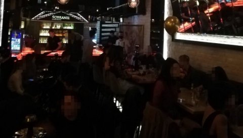 КОРОНА ЖУРКА У БЕОГРАДУ: Комунална милиција ушла у ресторан Док! Ево шта су тамо затекли (ФОТО) КОРОНА ЖУРКА У БЕОГРАДУ: Комунална милиција ушла у ресторан Док! Ево шта су тамо затекли (ФОТО)