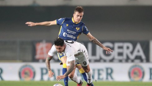 VERONA PUNI ZVEZDINU KASU: Ivan Ilić postaje najskuplji srpski tinejdžer VERONA PUNI ZVEZDINU KASU: Ivan Ilić postaje najskuplji srpski tinejdžer