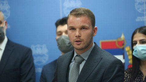 ПОЛИЦИЈА СЕ БАВИ СТАНИВУКОВИЋЕМ: Поднета пријава против градоначелника Бањалуке, ево шта је разлог ПОЛИЦИЈА СЕ БАВИ СТАНИВУКОВИЋЕМ: Поднета пријава против градоначелника Бањалуке, ево шта је разлог