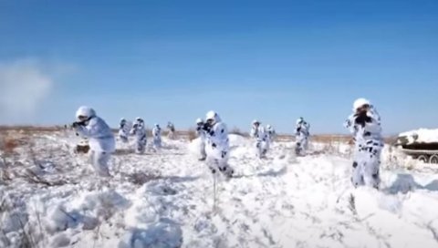 РУСИЈА УПОЗОРИЛА НАТО: Предузећемо превентивне мере на Арктику -По Путиновом налогу РУСИЈА УПОЗОРИЛА НАТО: Предузећемо превентивне мере на Арктику -По Путиновом налогу