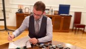 DRAŠKO OD STARTA ZAVODI RED: Uzeo sve ključeve službenih automobila (FOTO) DRAŠKO OD STARTA ZAVODI RED: Uzeo sve ključeve službenih automobila (FOTO)