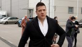 СЛОБА РАДАНОВИЋ ИСКРЕНО О ДЕТИЊСТВУ: Певач открио шта му је неостварена жеља (ФОТО) СЛОБА РАДАНОВИЋ ИСКРЕНО О ДЕТИЊСТВУ: Певач открио шта му је неостварена жеља (ФОТО)
