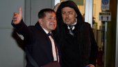 EMOTIVNO UZ DŽEJOVE PESME: Na snimanju novogodišnjeg programa u Šimanovcima (FOTO) EMOTIVNO UZ DŽEJOVE PESME: Na snimanju novogodišnjeg programa u Šimanovcima (FOTO)