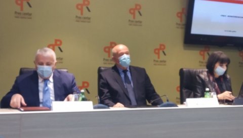 ЛИСИЦЕ ЗА ПОКУШАЈ УБИСТВА НОВИНАРКЕ: Хапшења у Црној Гори због планирања атентата на Оливеру Лакић, за њену смрт нуђено 150.000 евра! ЛИСИЦЕ ЗА ПОКУШАЈ УБИСТВА НОВИНАРКЕ: Хапшења у Црној Гори због планирања атентата на Оливеру Лакић, за њену смрт нуђено 150.000 евра!