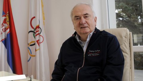 МАЉКОВИЋ НА ШАМПИОНСКИ НАЧИН: У Француском инситуту у Београду још траје изложба посвећена славном кошаркашком тренеру МАЉКОВИЋ НА ШАМПИОНСКИ НАЧИН: У Француском инситуту у Београду још траје изложба посвећена славном кошаркашком тренеру