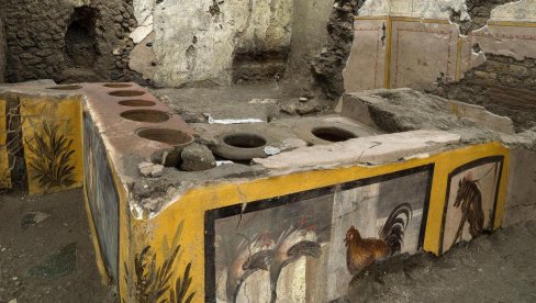 VELIKO ARHEOLOŠKO OTKRIĆE: U ruševinama Pompeje pronađeno 13 figurica