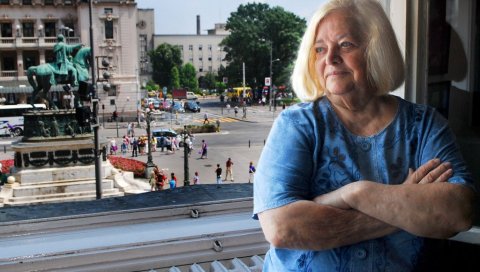 ДОНКА - ПРИМЕР ГЕНЕРАЦИЈАМА: Ршум предао иницијативу да ДКЦ понесе име новинарке и уреднице ТВ Београд ДОНКА - ПРИМЕР ГЕНЕРАЦИЈАМА: Ршум предао иницијативу да ДКЦ понесе име новинарке и уреднице ТВ Београд