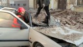 СРПСКИ ПАРОХ ИЗ ПЕТРИЊЕ: Стравично је, још се тресе, у прекиду су везе са Србима СРПСКИ ПАРОХ ИЗ ПЕТРИЊЕ: Стравично је, још се тресе, у прекиду су везе са Србима
