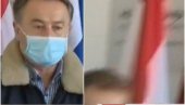 УЖАСАН СНИМАК ИЗ ХРВАТСКЕ: Члан Кризног штаба пао уживо у програму од силине земљотреса УЖАСАН СНИМАК ИЗ ХРВАТСКЕ: Члан Кризног штаба пао уживо у програму од силине земљотреса