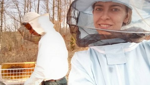 РАДАНОВЦИ, НАШЕ ПАРЧЕ НЕБА, ЗЕМЉЕ И - СИРА: Дејан (24) и Ивана Глигоријевић (24) љубав из Београда крунисали на селу РАДАНОВЦИ, НАШЕ ПАРЧЕ НЕБА, ЗЕМЉЕ И - СИРА: Дејан (24) и Ивана Глигоријевић (24) љубав из Београда крунисали на селу