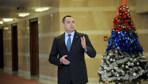 АЛЕКСАНДАР ВУЛИН ЗА НОВОСТИ: Да Вучић пристане на укидање Српске био би комесар Европске уније! АЛЕКСАНДАР ВУЛИН ЗА НОВОСТИ: Да Вучић пристане на укидање Српске био би комесар Европске уније!