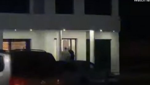 ON JE UBIO CELU PORODICU KOD KOSOVSKE VITINE: Došli iz Švajcarske na odmor, pa presudio ženi, sinovima i sebi (FOTO) ON JE UBIO CELU PORODICU KOD KOSOVSKE VITINE: Došli iz Švajcarske na odmor, pa presudio ženi, sinovima i sebi (FOTO)