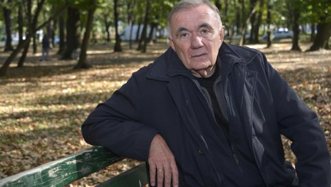 ИНТЕРВЈУ Душан Ковачевић: После педесете човек се храни само сећањима, у Српској кафани сакупили смо 20 година живота ИНТЕРВЈУ Душан Ковачевић: После педесете човек се храни само сећањима, у Српској кафани сакупили смо 20 година живота