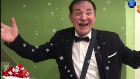 NE MOŽE NAM NIKO NIŠTA: Mitar Mirić čestitao čitaocima Novosti Novu godinu, pa zapevao (VIDEO) NE MOŽE NAM NIKO NIŠTA: Mitar Mirić čestitao čitaocima Novosti Novu godinu, pa zapevao (VIDEO)