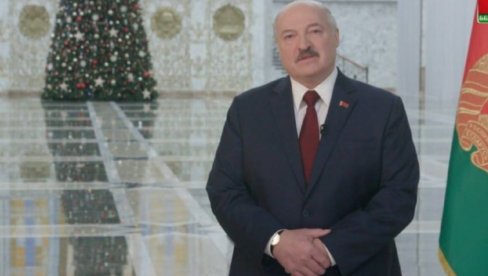 ОКРЕНИМО СТРАНИЦУ: Лукашенко позвао Белорусе да започну писање новог поглавља у историји ОКРЕНИМО СТРАНИЦУ: Лукашенко позвао Белорусе да започну писање новог поглавља у историји