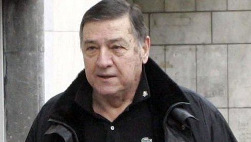 МРКОЊИЋ СЕ ОГЛАСИО ИЗ БОЛНИЦЕ: Малаксао сам, на скенеру су видели неке промене МРКОЊИЋ СЕ ОГЛАСИО ИЗ БОЛНИЦЕ: Малаксао сам, на скенеру су видели неке промене