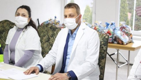 УПРКОС ПАНДЕМИЈИ КОРОНЕ: Успешна година у Дому здравља Лопаре УПРКОС ПАНДЕМИЈИ КОРОНЕ: Успешна година у Дому здравља Лопаре