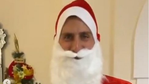 ЂОКОВИЋИ ВАМ ЖЕЛЕ СРЕЋНО БАДЊЕ ВЕЧЕ: Најбољи тенисер света упутио честитку навијачима ЂОКОВИЋИ ВАМ ЖЕЛЕ СРЕЋНО БАДЊЕ ВЕЧЕ: Најбољи тенисер света упутио честитку навијачима