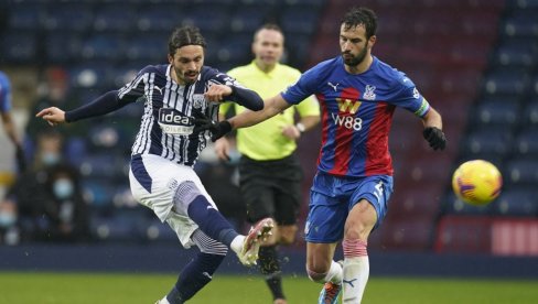 ORLOVI JURE ŠESTU U NIZU: Lesteru ne pomaže ni veliki Rud van Nistelroj ORLOVI JURE ŠESTU U NIZU: Lesteru ne pomaže ni veliki Rud van Nistelroj