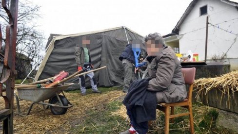 ПРВО ПИТАЈУ КОЈЕ СИ НАЦИОНАЛНОСТИ, ПА ДАЈУ ПОМОЋ? Срби остављени на цедилу на Банији, оптужбе на рачун Хрватског Црвеног крста (ВИДЕО) ПРВО ПИТАЈУ КОЈЕ СИ НАЦИОНАЛНОСТИ, ПА ДАЈУ ПОМОЋ? Срби остављени на цедилу на Банији, оптужбе на рачун Хрватског Црвеног крста (ВИДЕО)
